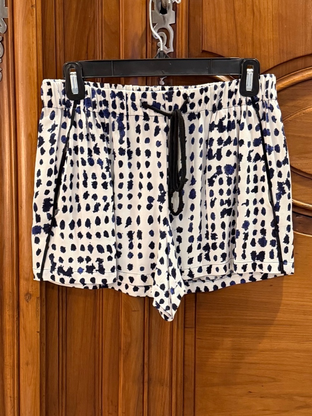 Milly Shorts Navy and White Silky Size 4